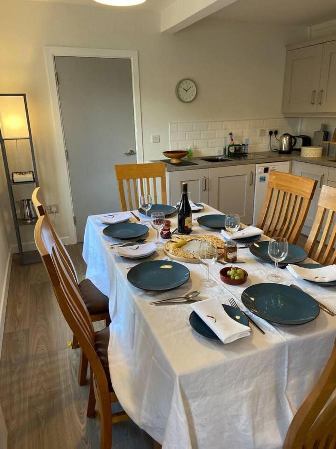 Town House In Ideal Location Central 에니스킬런 외부 사진