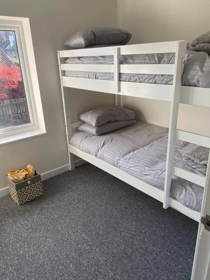 Town House In Ideal Location Central 에니스킬런 외부 사진